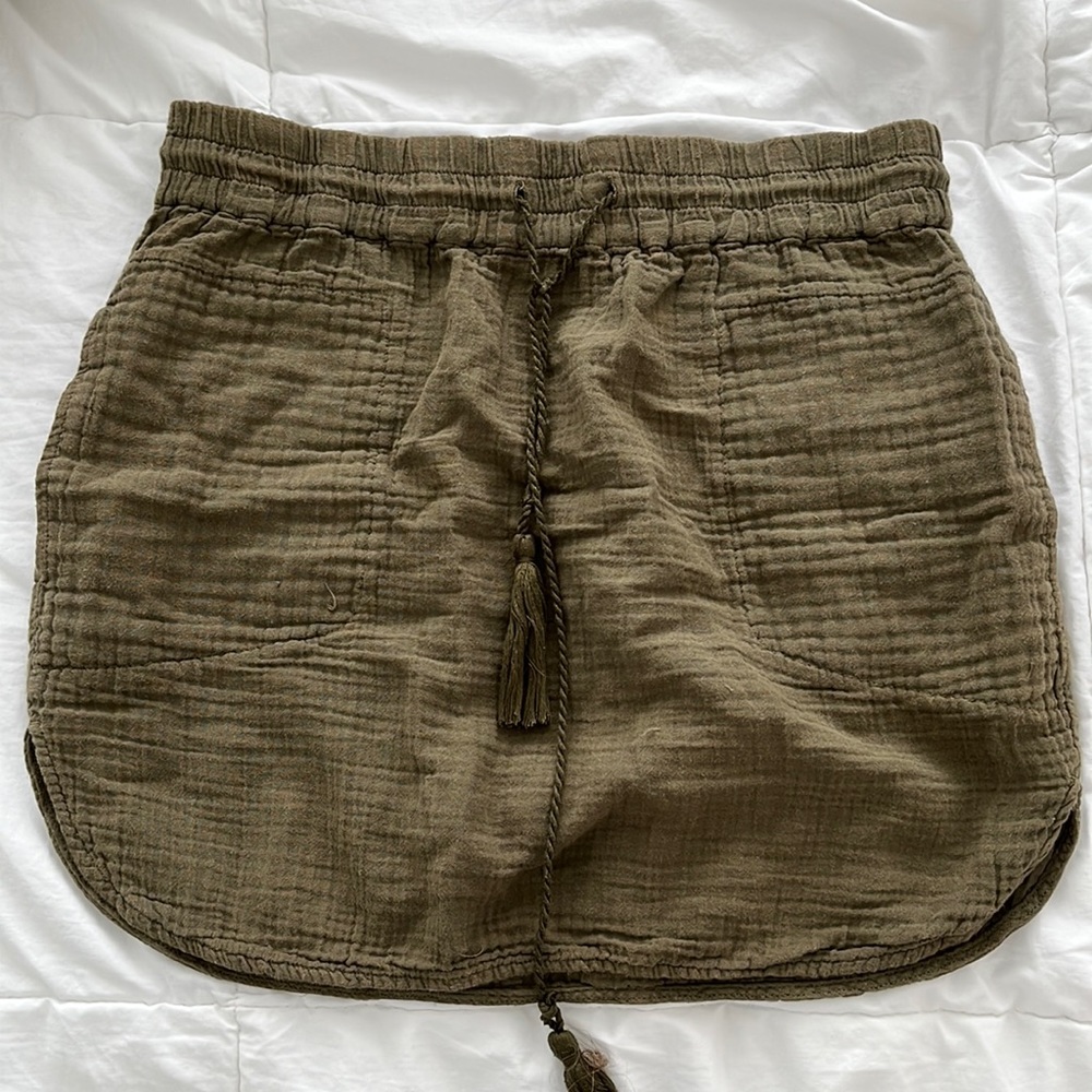 5/30 ❤️‍🔥 Aritzia organic cotton skirt (XXS)